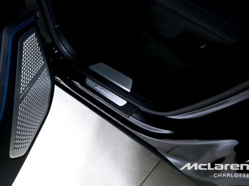 Used 2021 Lamborghini Urus image 20