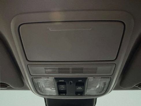 Used 2023 Honda Odyssey EX-L image 25
