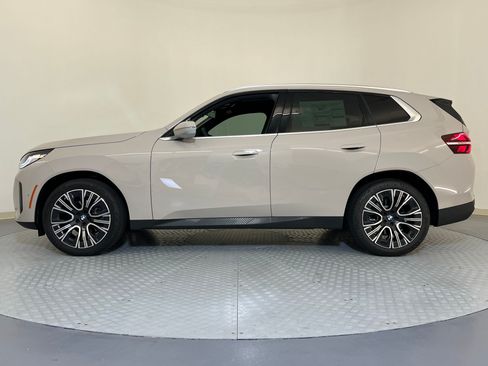 Used 2026 BMW X3 xDrive30i w/ Convenience Package AWD/4WD image 2