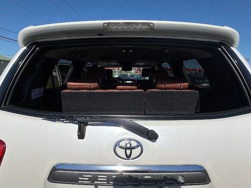 Used 2014 Toyota Sequoia Platinum AWD/4WD image 23