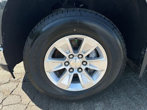 Used 2022 Chevrolet Silverado 1500 LT RWD image 12