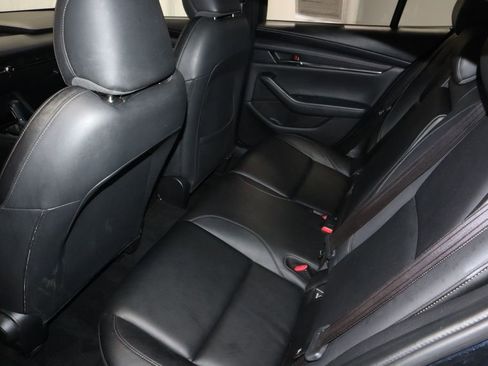 Used 2019 MAZDA MAZDA3 Select image 21