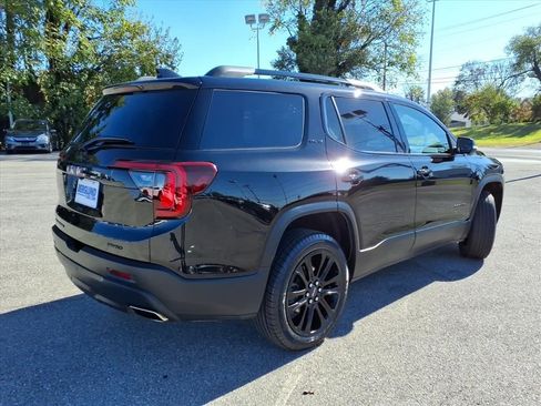 Used 2023 GMC Acadia SLE w/ Driver Convenience Package image 4