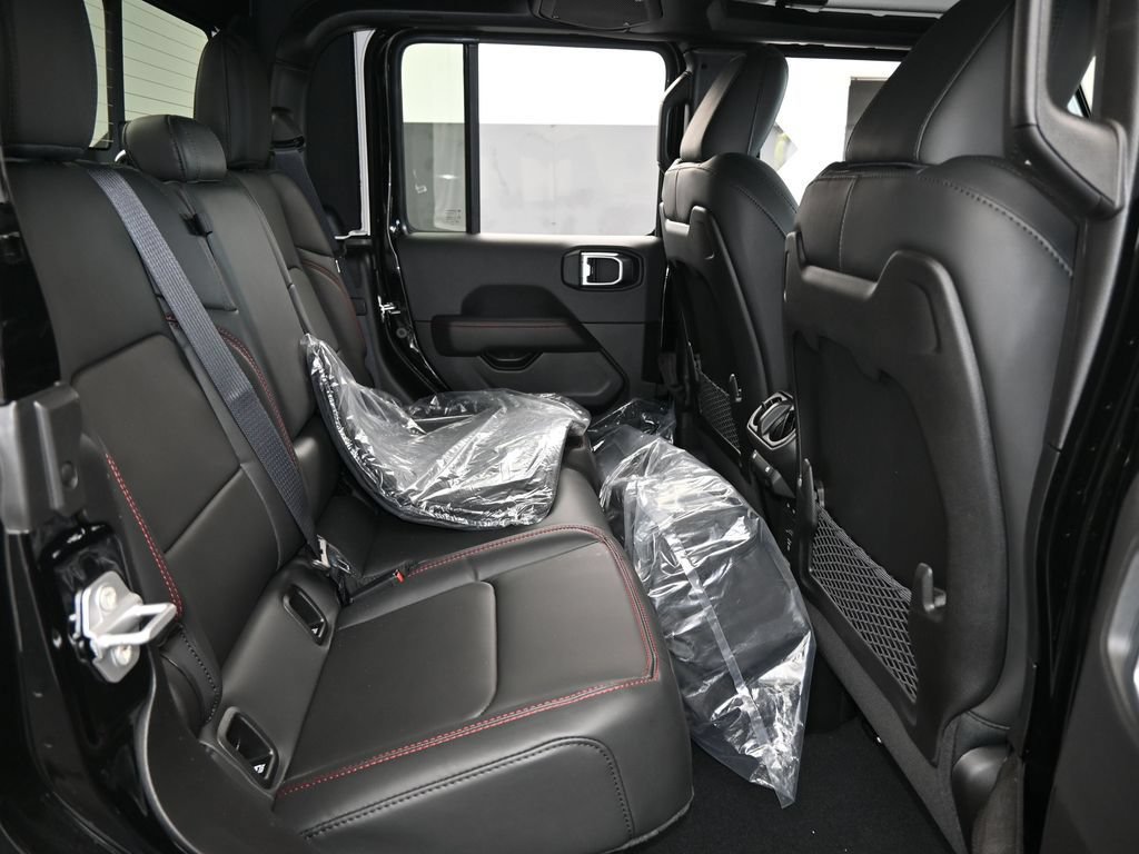New 2026 Jeep Gladiator Rubicon AWD/4WD image 36