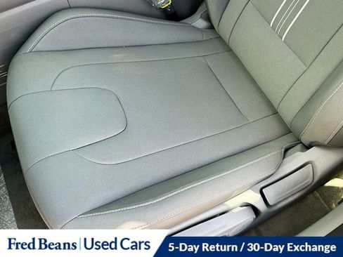 Used 2024 Hyundai Elantra SEL w/ Convenience Package image 19