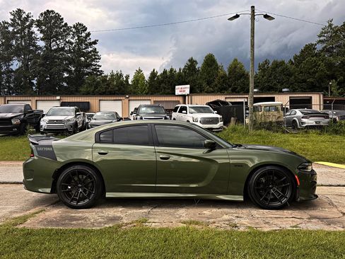 Used 2019 Dodge Charger Scat Pack w/ Daytona Edition Group RWD image 4