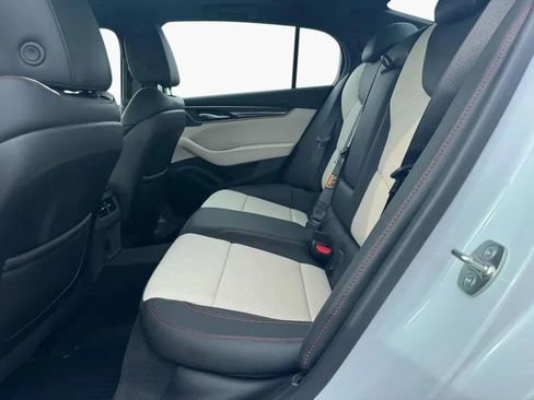 Used 2026 Cadillac CT5 Sport image 16