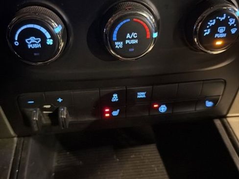 Used 2015 RAM 1500 Big Horn image 12