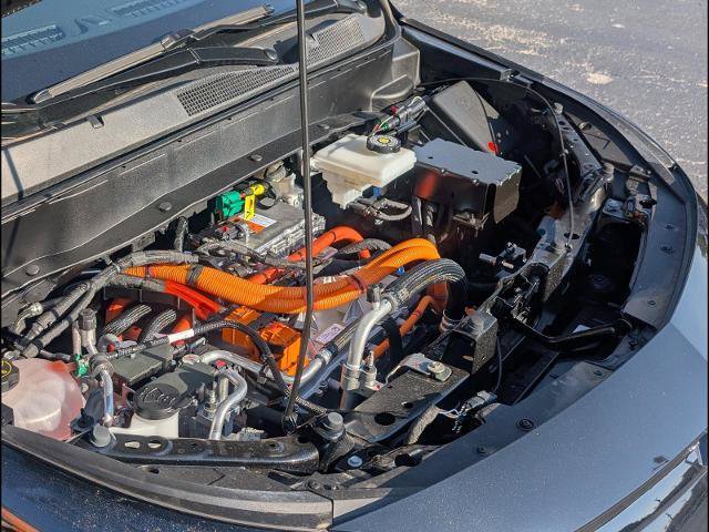 New 2027 Chevrolet Bolt LT w/ Comfort Package FWD image 20