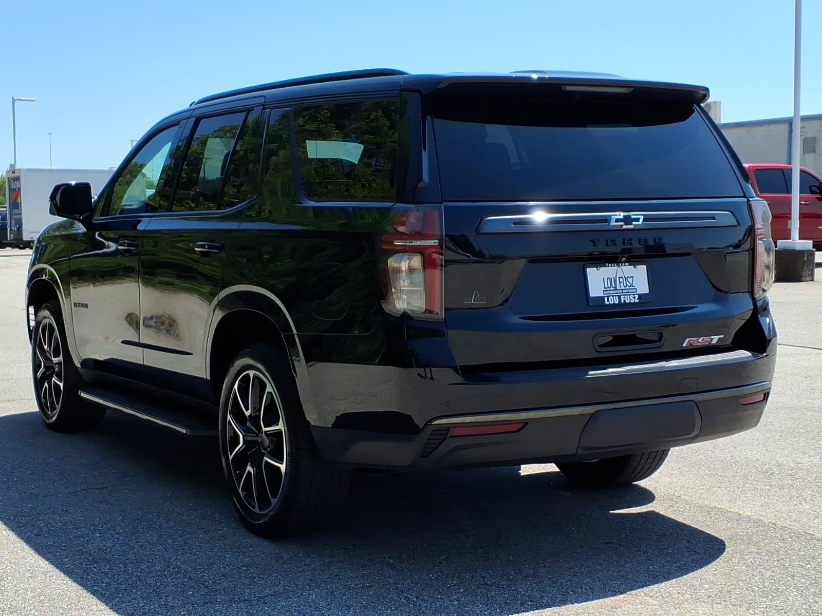Used 2021 Chevrolet Tahoe RST w/ Luxury Package AWD/4WD image 5