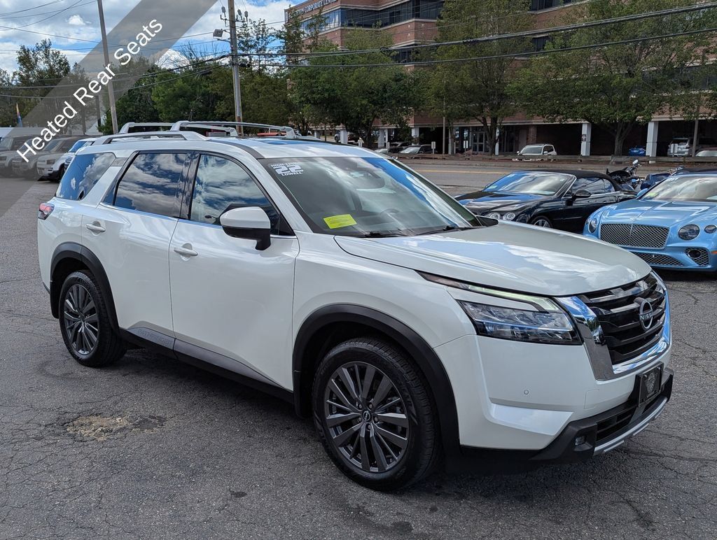 Used 2022 Nissan Pathfinder SL w/ SL Premium Package AWD/4WD image 6