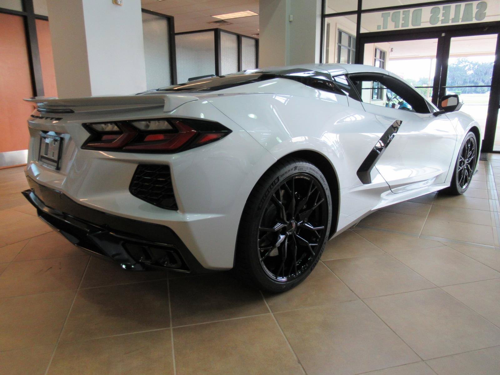 Used 2026 Chevrolet Corvette Stingray Coupe w/ Z51 Performance Package RWD image 7