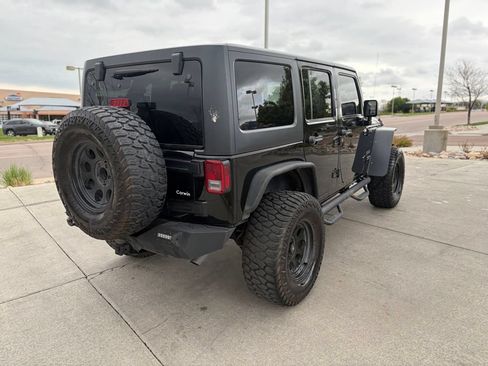 Used 2015 Jeep Wrangler Unlimited Sport w/ Quick Order Package 24S AWD/4WD image 3