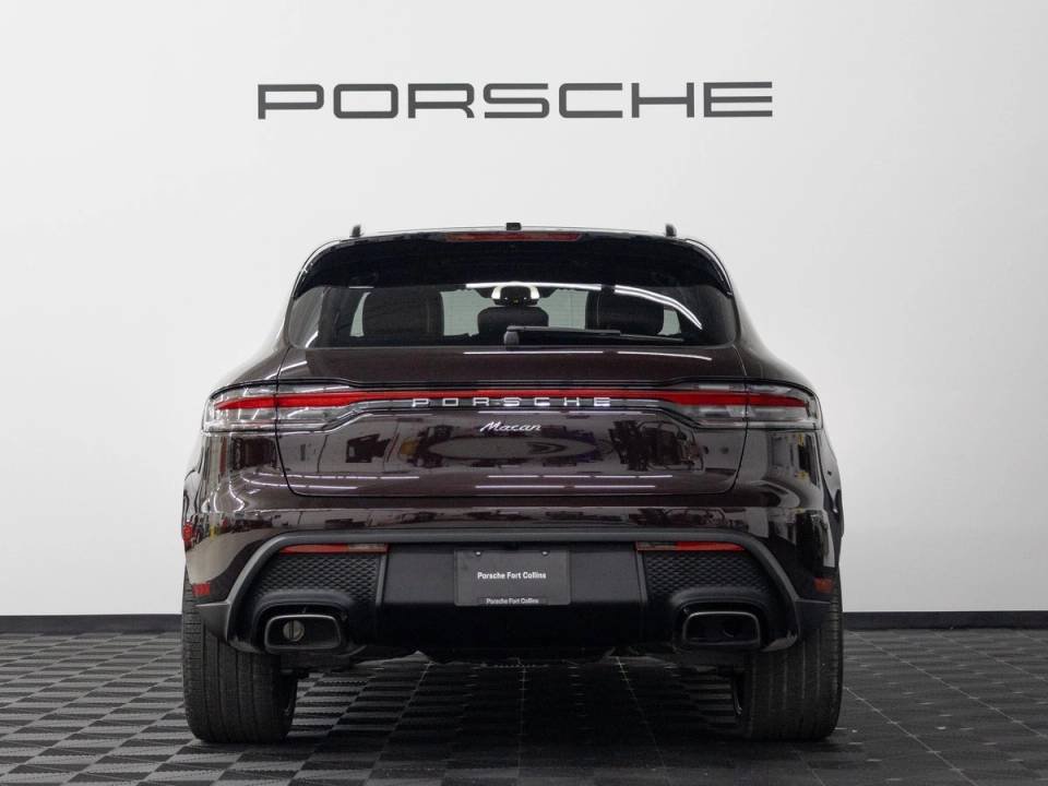 Certified 2026 Porsche Macan AWD/4WD image 6