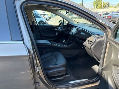 Used 2017 Buick Envision Essence FWD image 32