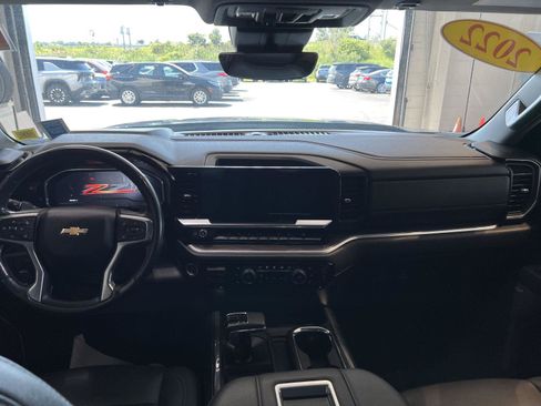 Used 2022 Chevrolet Silverado 1500 LTZ w/ LTZ Premium Package AWD/4WD image 13