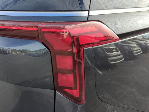 New 2026 Kia Carnival SX image 11