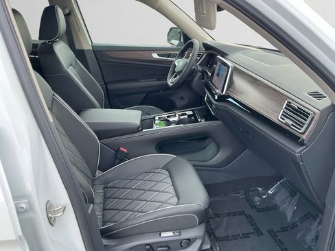New 2026 Volkswagen Atlas SEL Premium R-Line AWD/4WD image 15