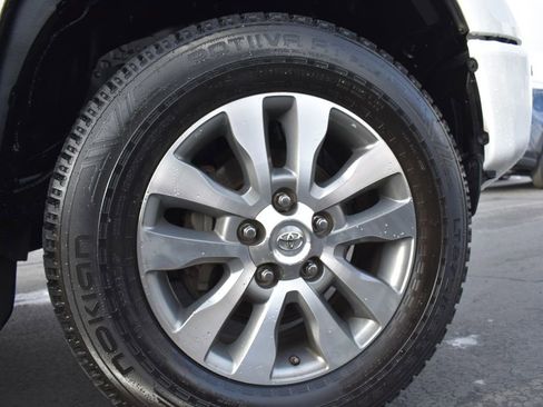 Used 2016 Toyota Tundra Limited image 29
