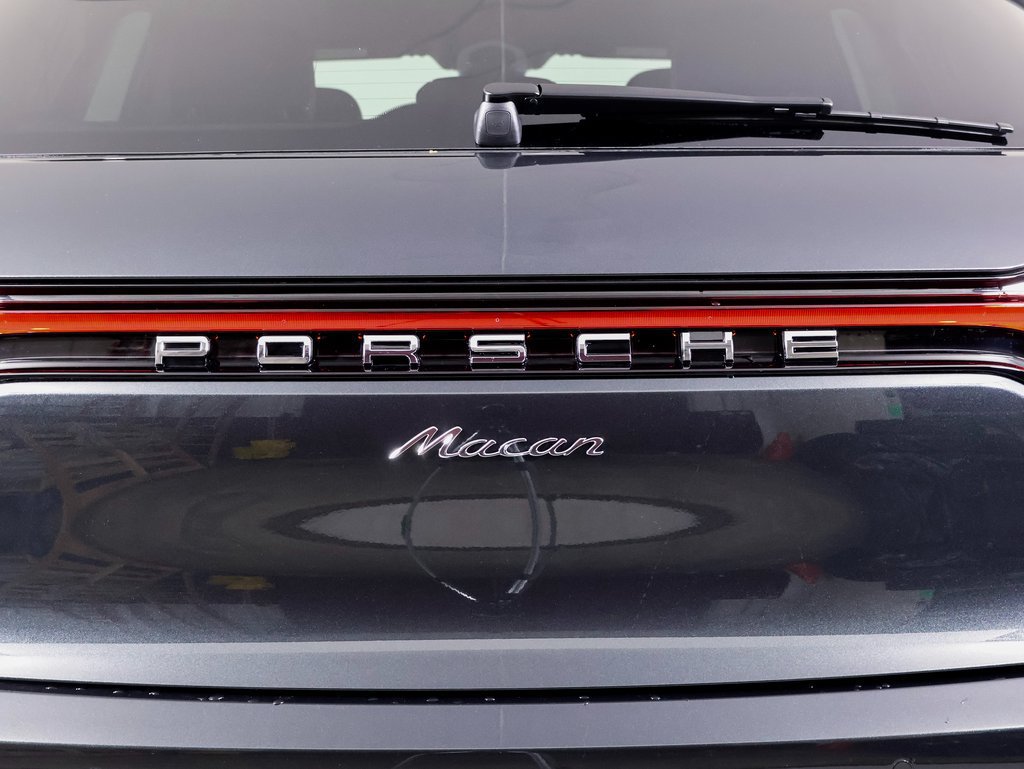 Certified 2026 Porsche Macan AWD/4WD image 14