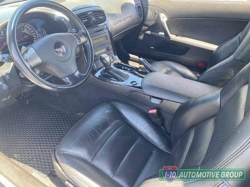 Used 2008 Chevrolet Corvette Convertible w/ Preferred Equipment Group RWD image 16