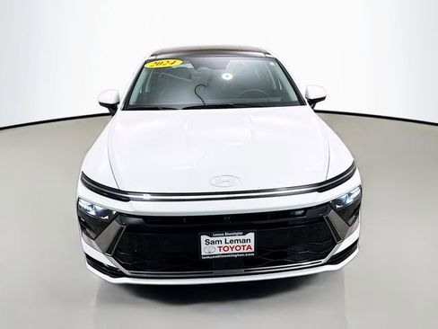 Used 2024 Hyundai Sonata Limited image 2