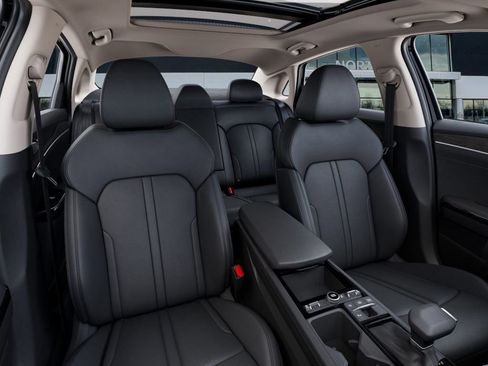 New 2025 Kia K5 EX image 16