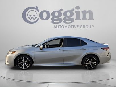 Used 2019 Toyota Camry SE w/ Convenience Package