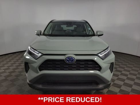 Used 2022 Toyota RAV4 XLE image 2