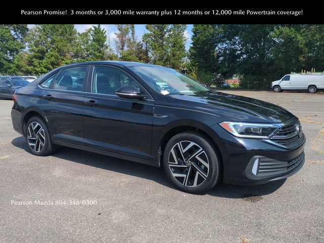 Used 2023 Volkswagen Jetta SEL FWD image 2