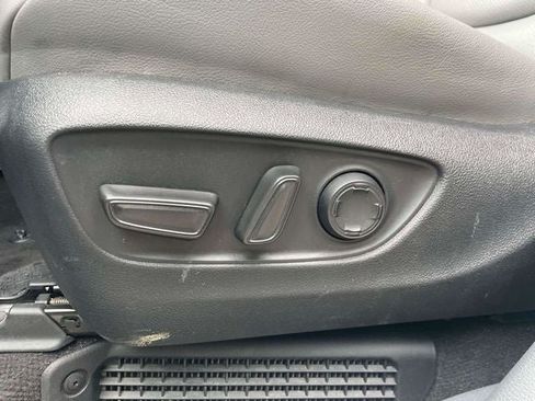 Certified 2024 Toyota Sienna XLE FWD image 20