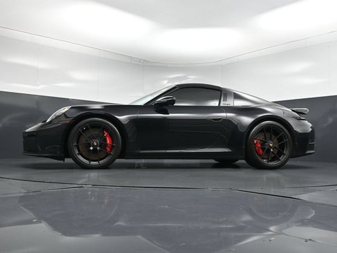 Used 2025 Porsche 911 Targa 4 GTS AWD/4WD image 21