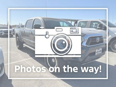 Used 2015 Toyota Tacoma PreRunner w/ SR5 Package RWD image 1