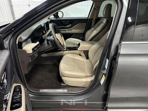 Used 2022 Lincoln Corsair AWD w/ Equipment Group 101A image 34