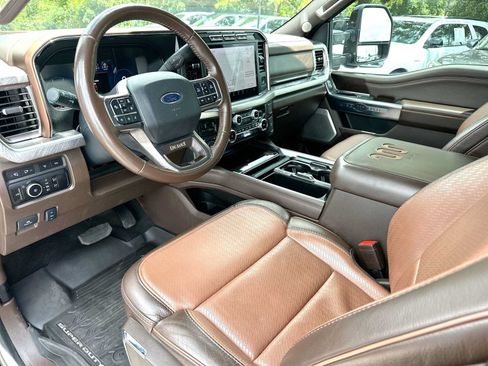 Used 2024 Ford F250 King Ranch w/ FX4 Off-Road Package AWD/4WD image 18