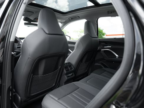 Certified 2025 Audi Q5 Premium Plus w/ Premium Plus AWD/4WD image 26