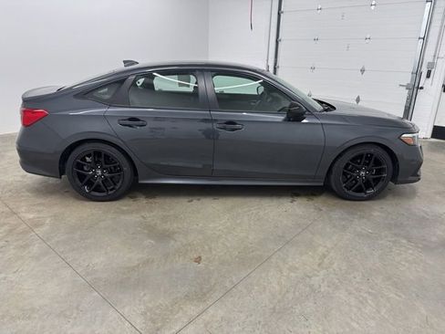 Used 2024 Honda Civic Sport image 4