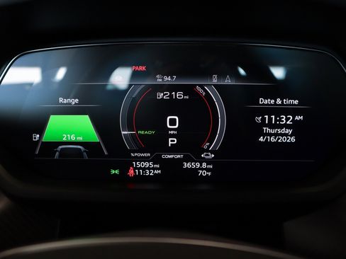 Used 2023 Audi RS e-tron GT w/ Carbon Performance Package AWD/4WD image 18