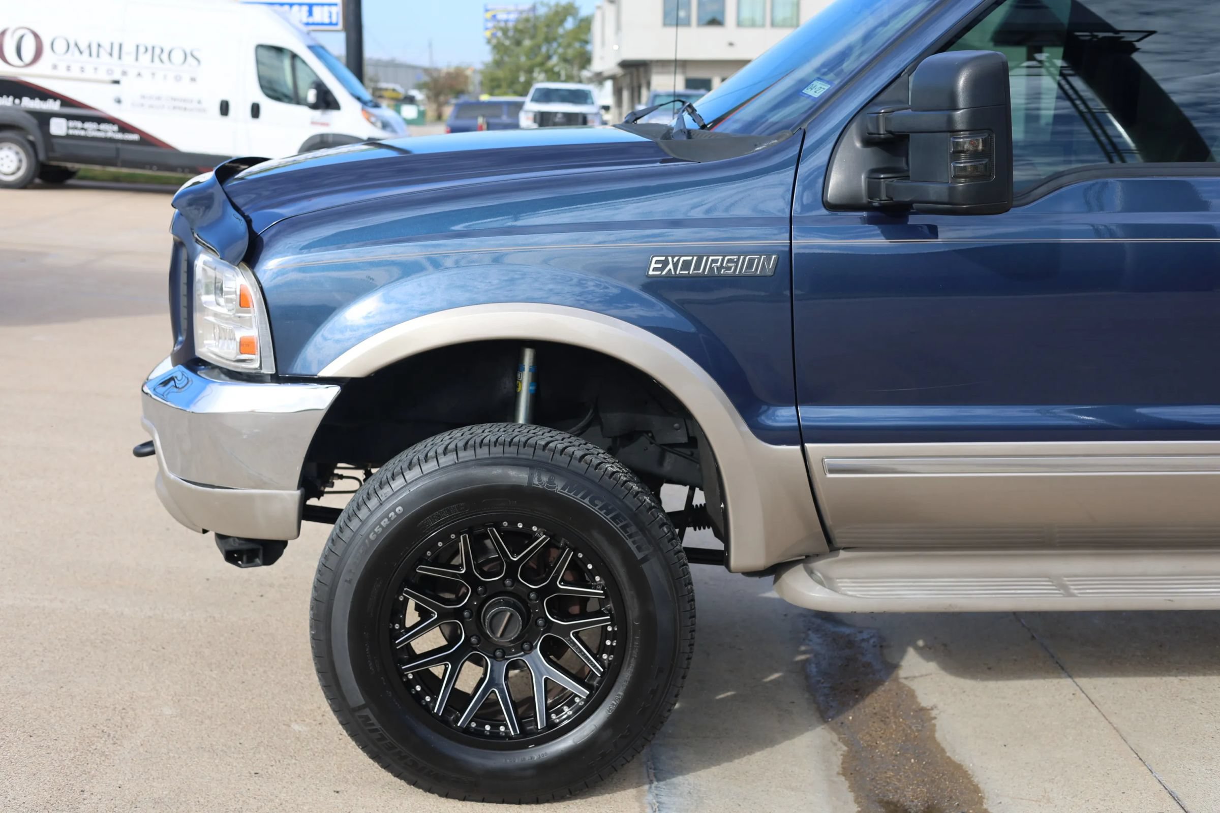 Used 2002 Ford Excursion Limited AWD/4WD image 13