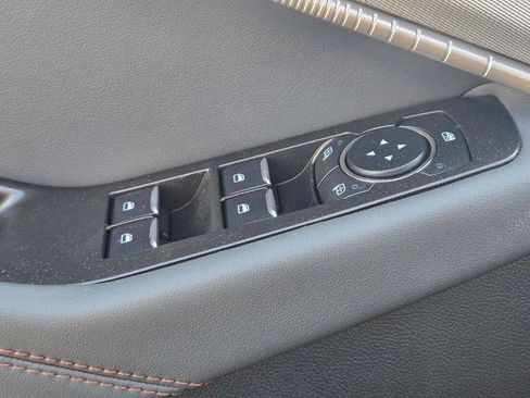 New 2026 Ford Explorer Active RWD image 50