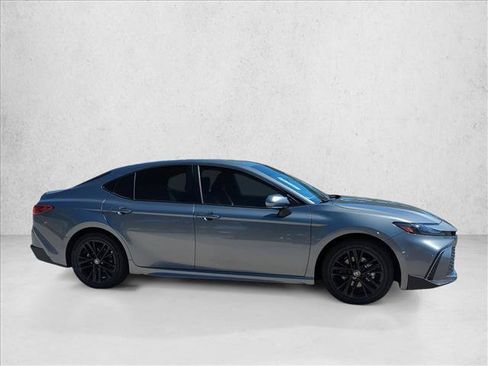 Used 2026 Toyota Camry SE FWD image 4