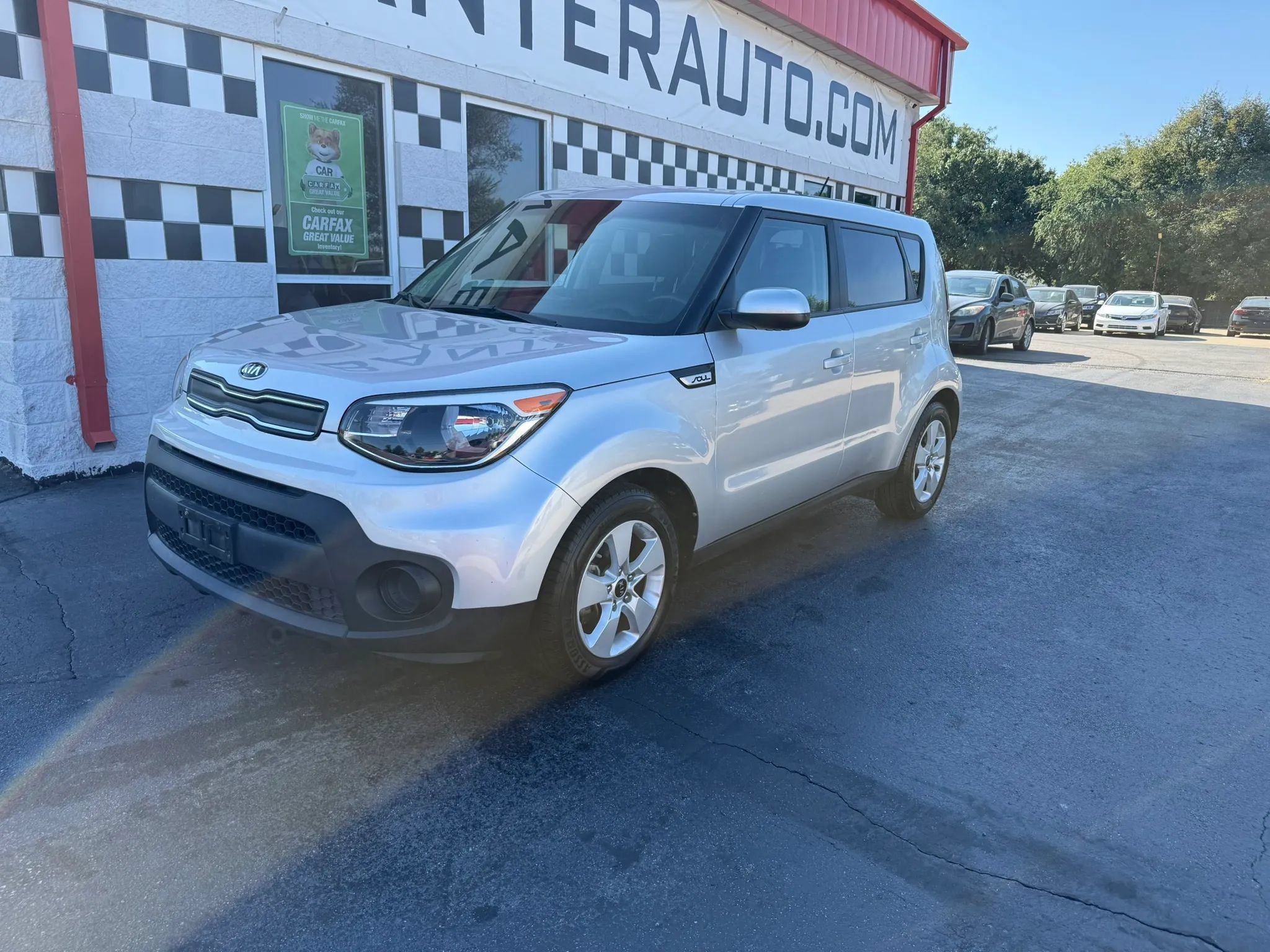Used 2019 Kia Soul FWD image 2