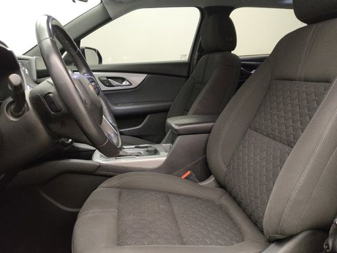 Used 2020 Chevrolet Blazer LT image 17