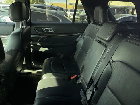 Used 2017 Ford Explorer Limited FWD image 8