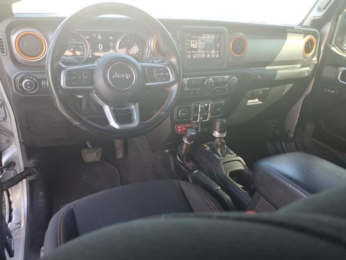 Used 2021 Jeep Gladiator Mojave AWD/4WD image 14