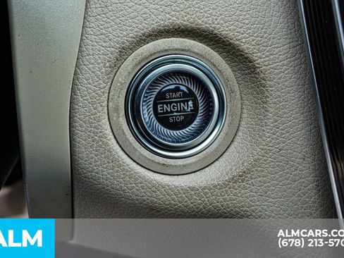 Used 2021 Mercedes-Benz C 300 4MATIC Sedan image 46