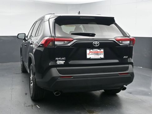 Used 2024 Toyota RAV4 XLE image 6