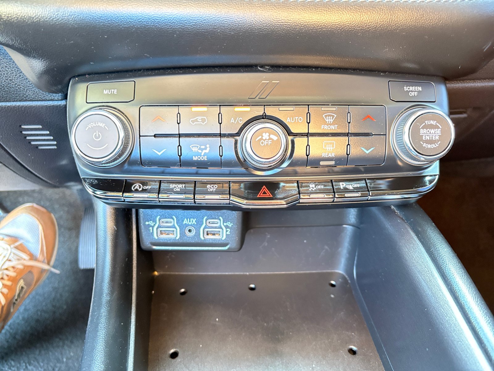 Certified 2022 Dodge Durango SXT RWD image 19