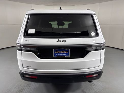 New 2026 Jeep Grand Wagoneer Limited AWD/4WD image 7