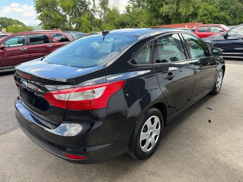 Used 2013 Ford Focus S FWD image 4
